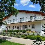 Reiterhof Und Eichenhof 3*