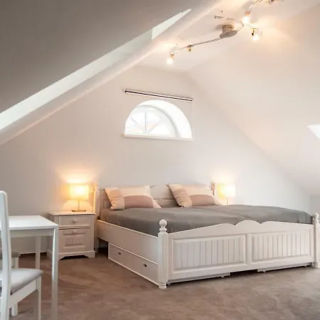 Reiterhof Und Eichenhof 3*